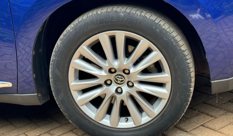 TOYOTA HARRIER 2017 MODEL full