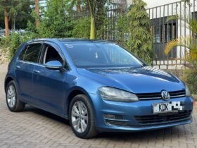 VOLKSWAGEN GOLF TSI 2015 MODEL