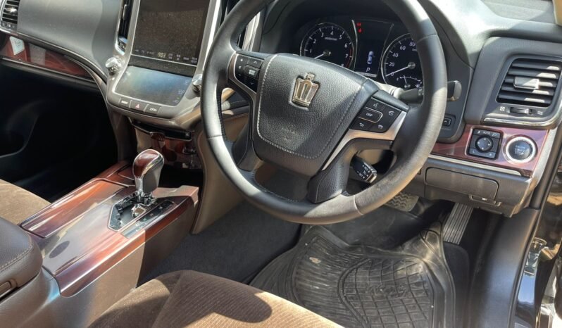 TOYOTA CROWN ROYAL SALOON 2015 MODEL full