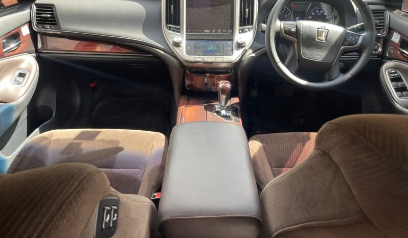 TOYOTA CROWN ROYAL SALOON 2015 MODEL full