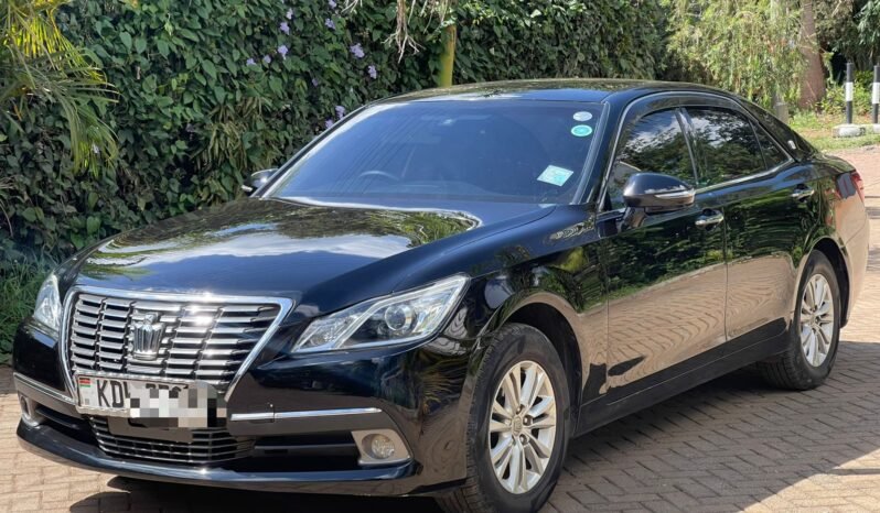 TOYOTA CROWN ROYAL SALOON 2015 MODEL full