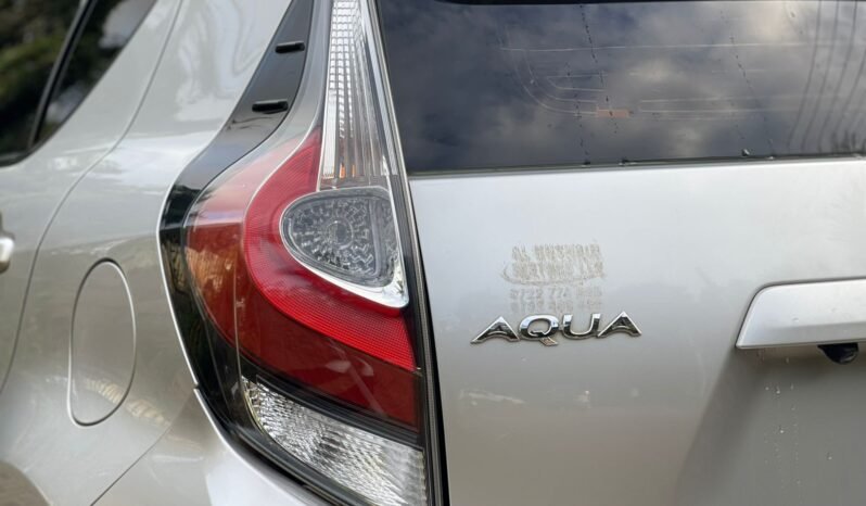 TOYOTA AQUA 2018 MODEL full