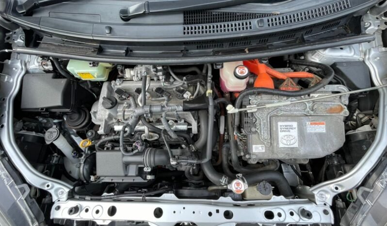 TOYOTA AQUA 2018 MODEL full